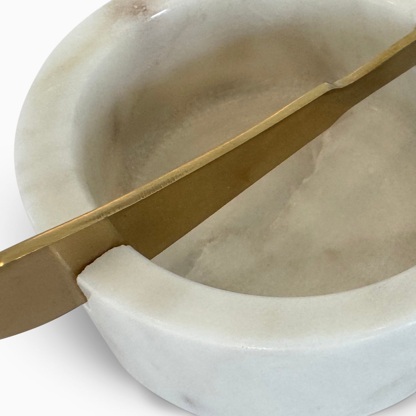 Marble bowl & spreading knife