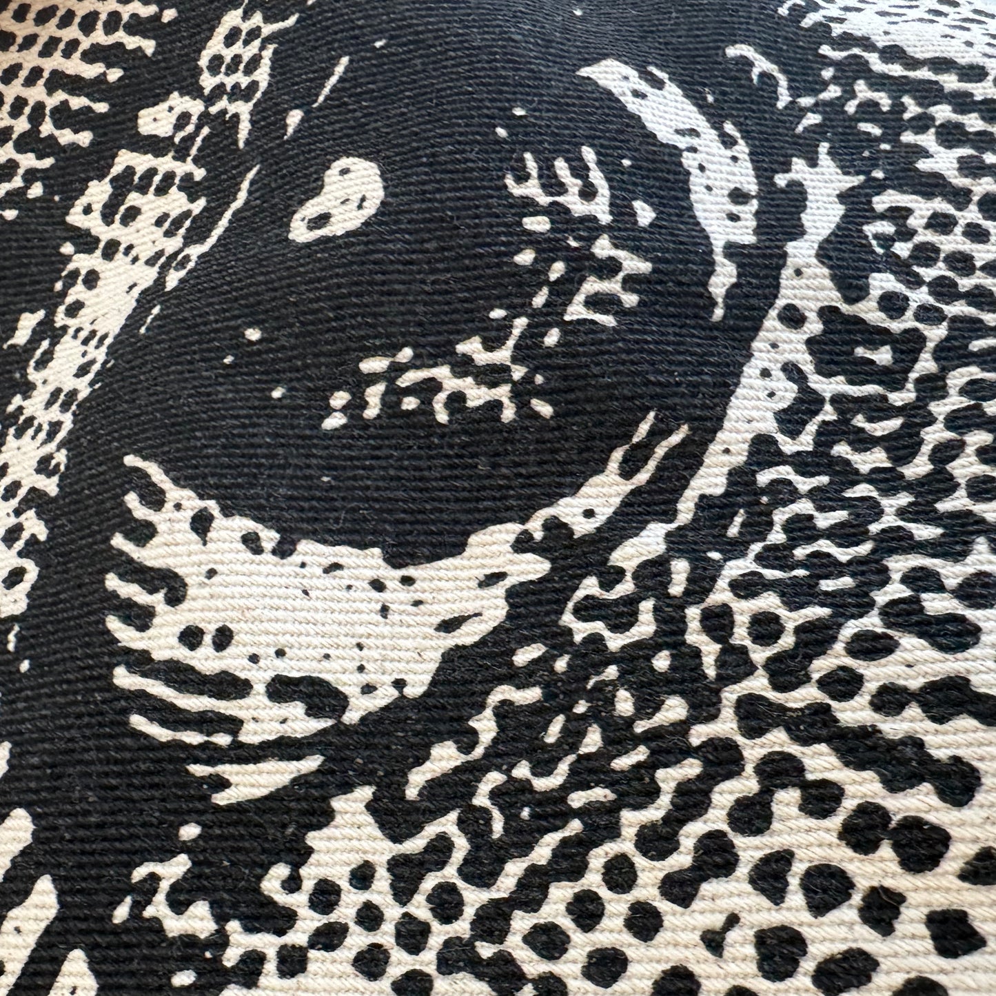 CANvas Art Tote Bag