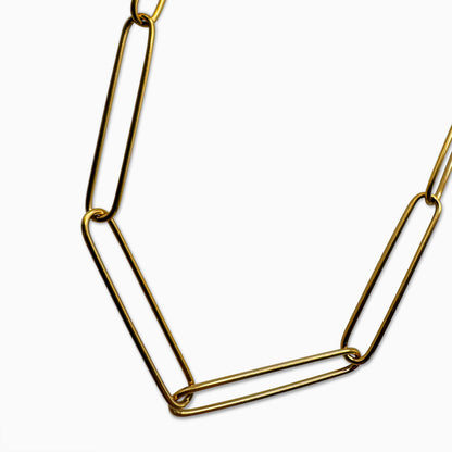"Impermeable" Paperclip Gold Chain Necklace